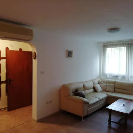 Apartment Downtown *